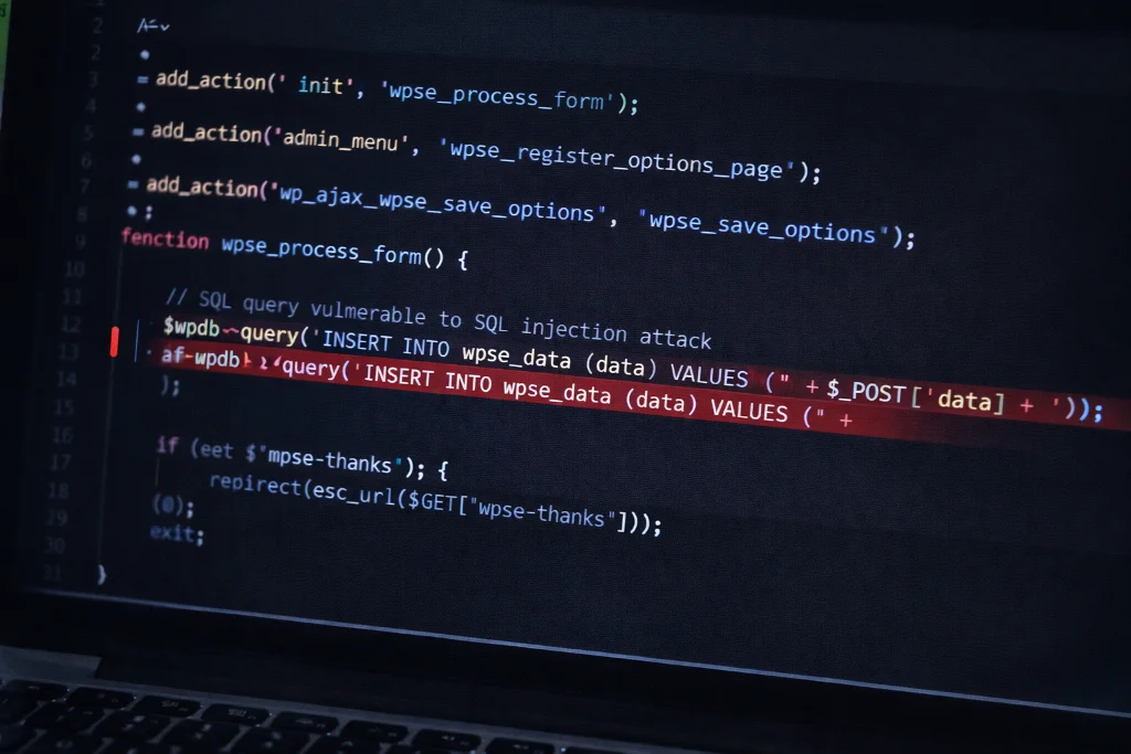 Code-Editor mit rot markierter Schwachstelle in WordPress-Plugin